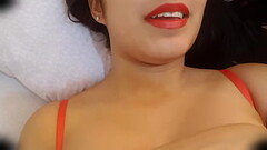 hijastra mexicana Miranda Salazar se queda en casa mientras todos salen a trabajar Thumb