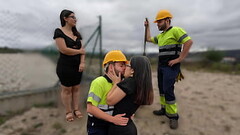 Construction worker fucks curious girl and cums inside. Thumb