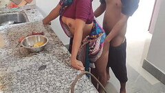 Indian aunty ko kitchen pe husband ne pelke chuda, Indian Big boobs bhabhi sex affairs in kitchen Thumb