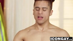 Armond Rizzo gets banged by bald big dick DILF Adam Russo Thumb