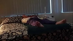 Masterbate laying down on the bead Thumb