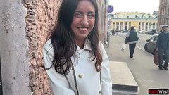 She couldn'_t wait any longer and had sex with the guy right on the first date Thumb