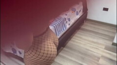 PUSE CAMARA OCULTA EN LA HABITACION DE MI MADRASTRA Y MIRA LO QUE PASO Thumb