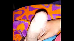 Me masturbo al borde de eyacular por que estaba bien caliente Thumb