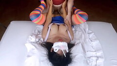 Tierna colegiala con grandes tetas naturales y estrecho co&ntilde_o es cogida duro despu&eacute_s de Thumb