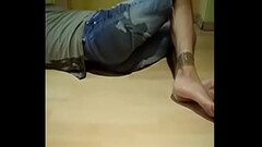 Gefesselt und eingepisst Thumb