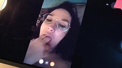 Spanish mature milf sticking her tongue out on webcam so that they cum on her face. Leyva Hot ctdx Thumb